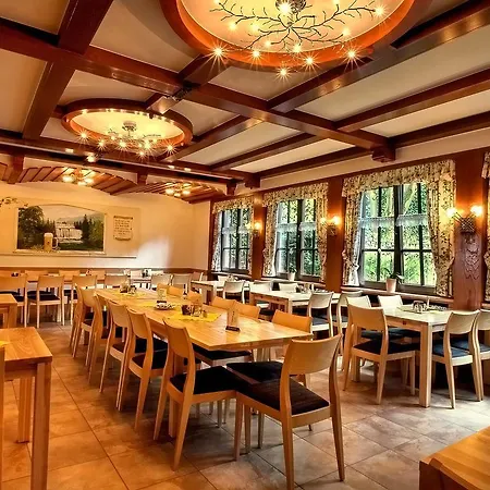 Brauerei Gasthof Schmucker Guest house *