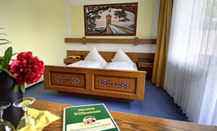 Brauerei Gasthof Schmucker Vendégház *